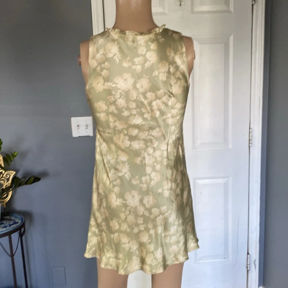 Petite Sophisticate vintage silk dress be - Picture 5 of 7